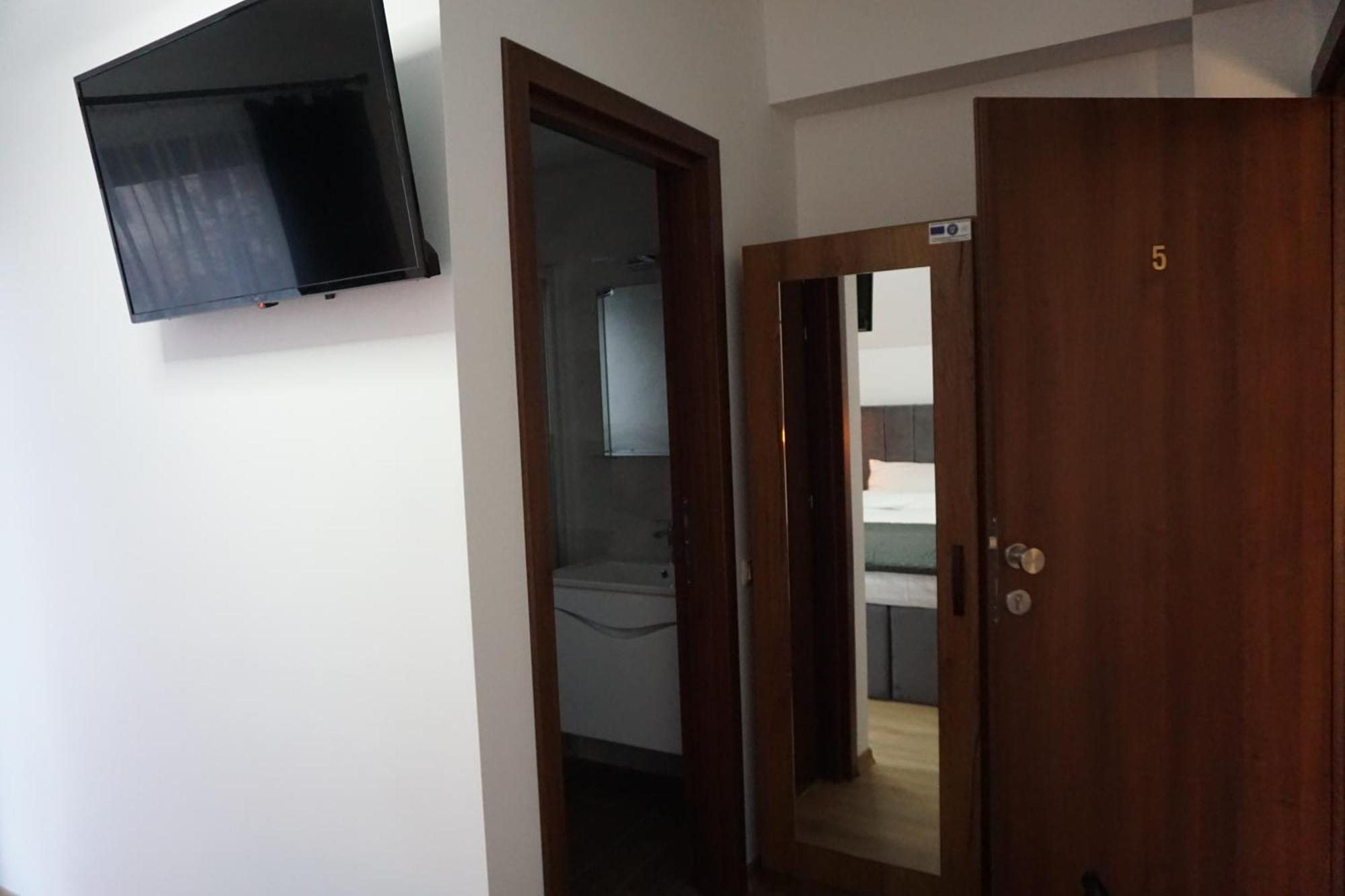 Pensiunea Cascada Borşa Exterior foto